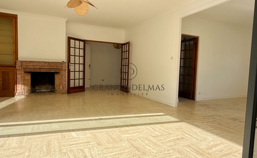 Cocumont Magnificent 18th Century Chateau 700m² On 11 Hectares, Swimming Pool With View