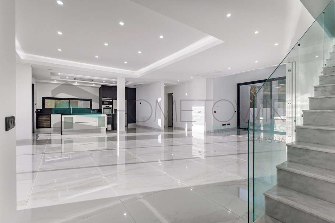 House in Vilamoura, Quarteira, Algarve 2 - 16903649