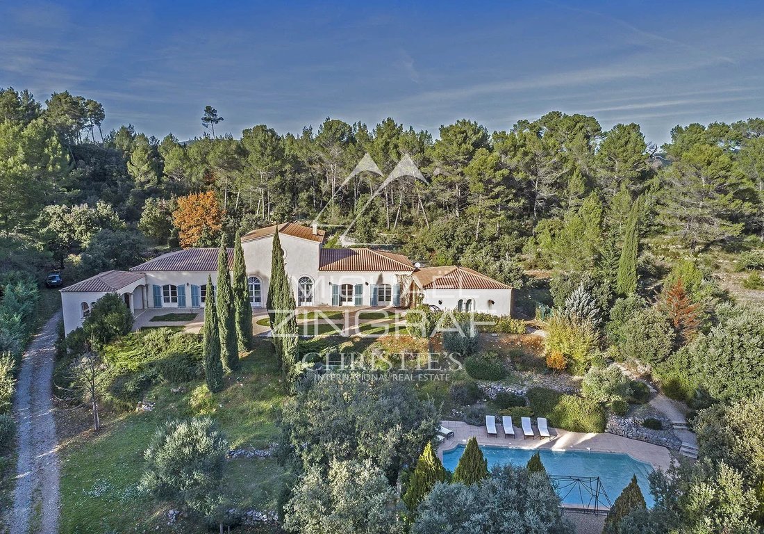 Estate in Est, Lorgues, France 1 - 16899949