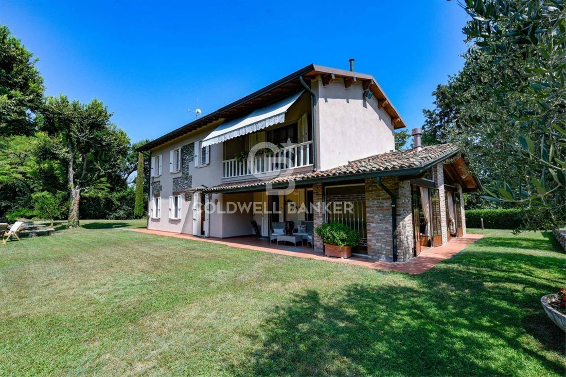 Country House in Castiglione delle Stiviere, Lombardy, Italy 1 - 16902110