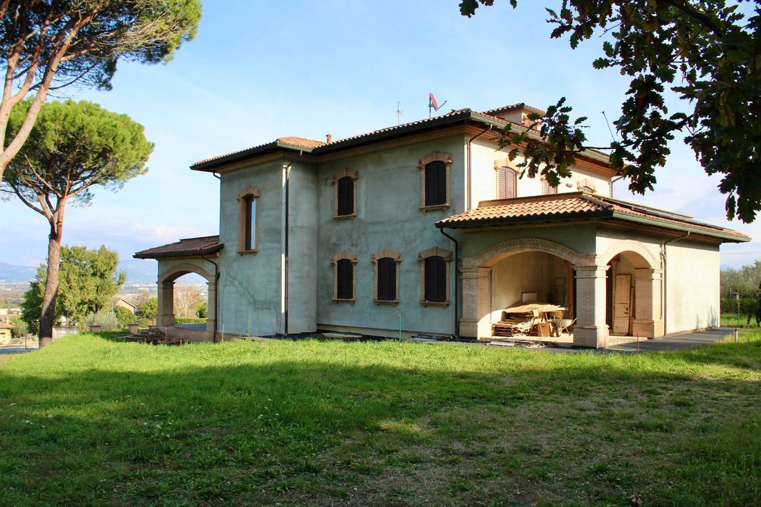 Villa in Bettona, Umbria, Italy 1 - 16902099