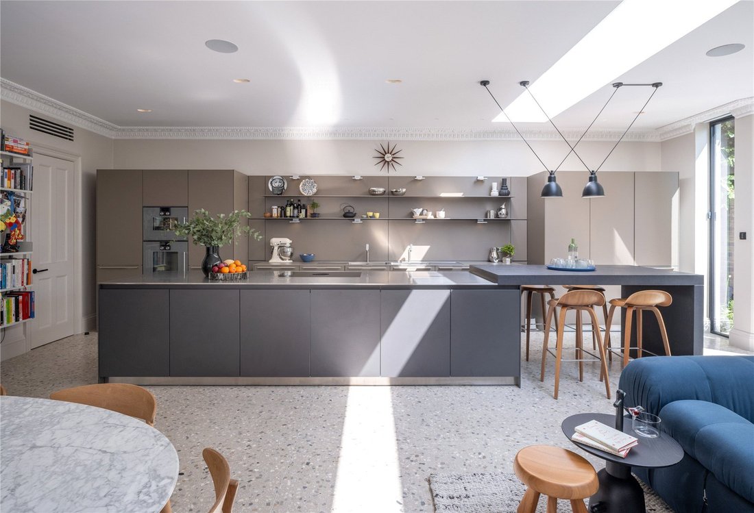 Apartment in Primrose Hill, Camden, England 4 - 16899039