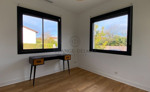 Cocumont Magnificent 18th Century Chateau 700m² On 11 Hectares, Swimming Pool With View