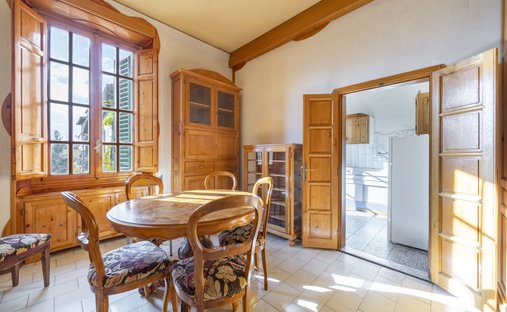 Castle for Sale in Tuscany, Italy