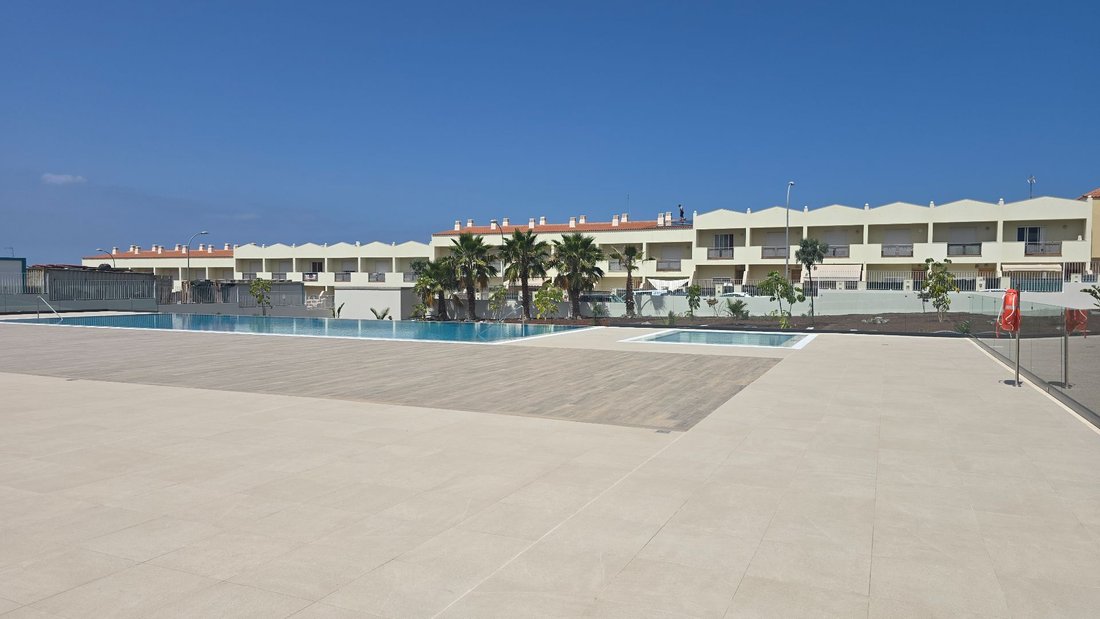 Apartment in Costa Adeje, Adeje, Canary Islands 2 - 16899960