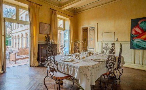 18th Century Château With Tuscan Inspiration