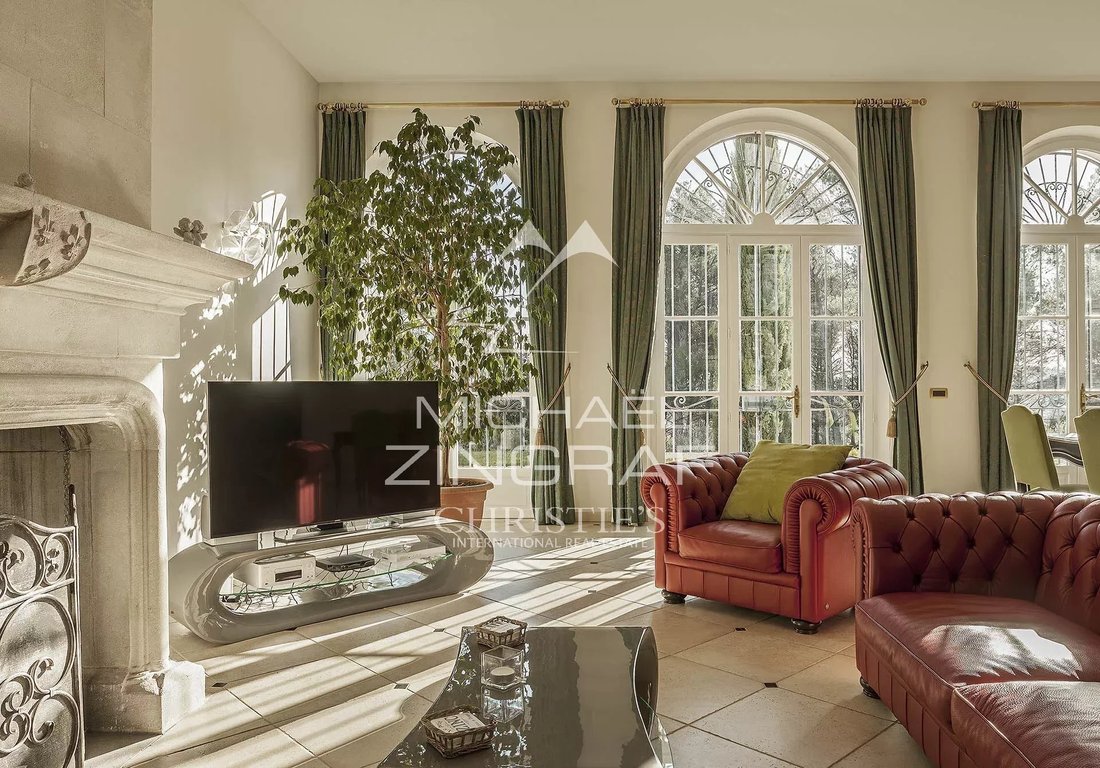 Estate in Est, Lorgues, France 5 - 16899949