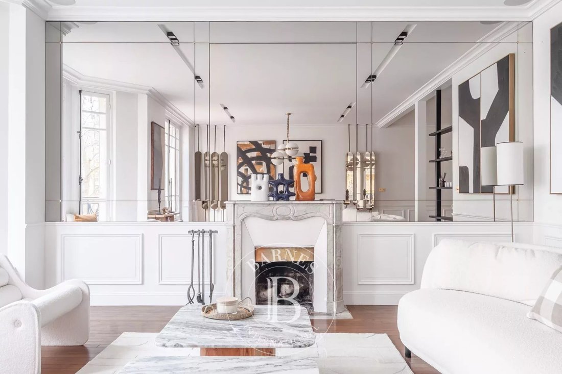 Apartment in Gros Caillou, Paris 7e Arrondissement, Paris 3 - 15141603