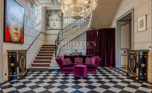 Cocumont Magnificent 18th Century Chateau 700m² On 11 Hectares, Swimming Pool With View