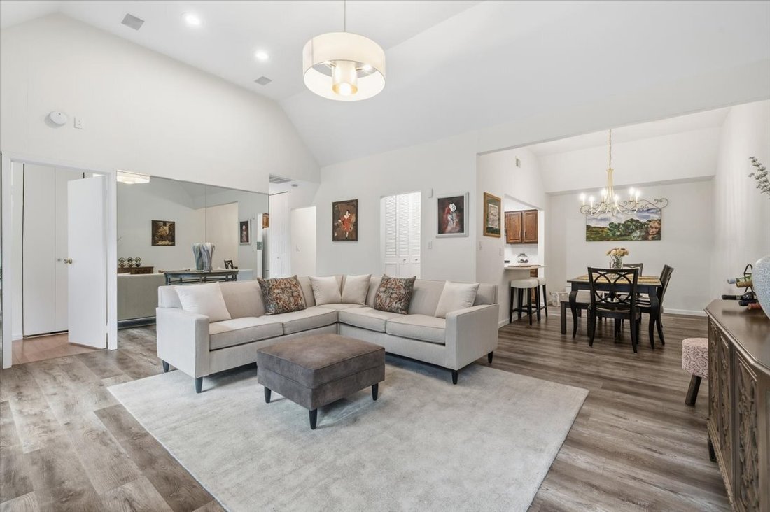 House in Massapequa Park, New York, United States 5 - 16898144