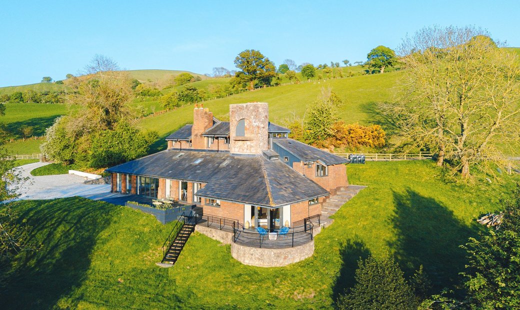 4 Bedroom Detached House For Sale In Denbigh In Denbigh, Wales, United ...