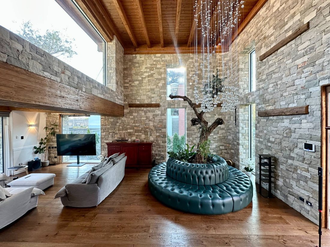 Villa in Villasanta, Lombardy, Italy 3 - 16726369