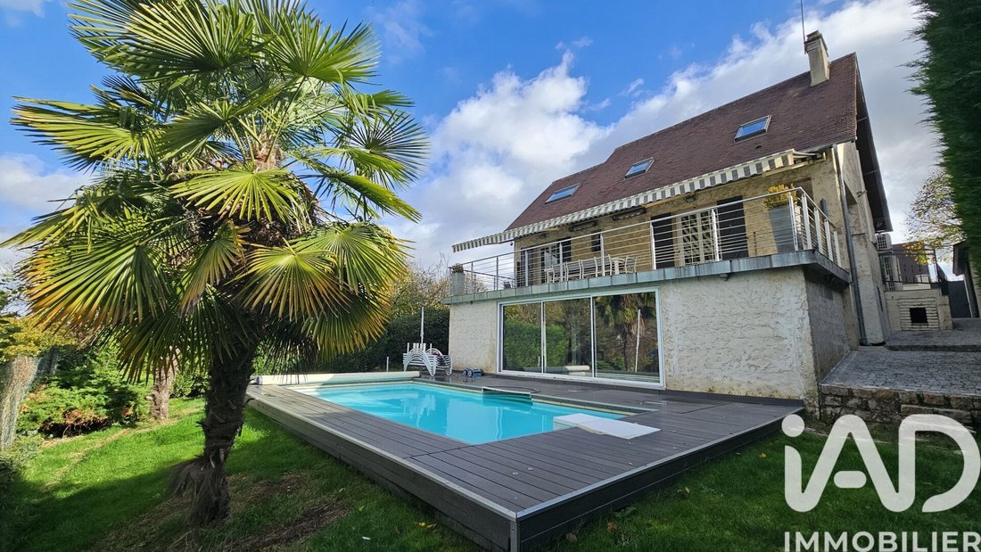 House in Morainvilliers, Ile-de-France, France 1 - 16899828