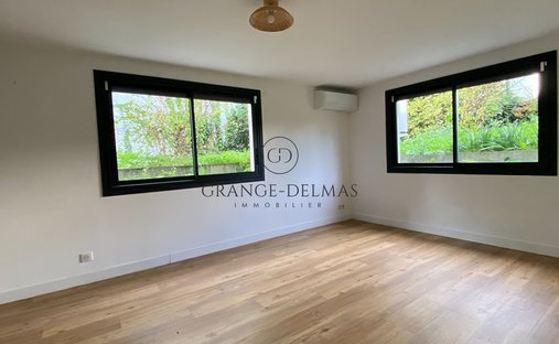 Cocumont Magnificent 18th Century Chateau 700m² On 11 Hectares, Swimming Pool With View