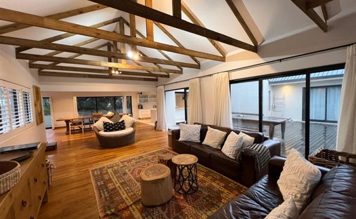 House in Jeffreys Bay, Eastern Cape, South Africa 1