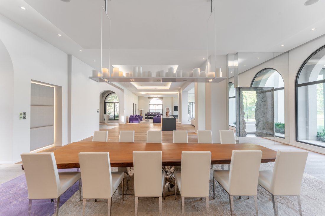 Villa in Emirates Hills, Dubai, United Arab Emirates 5 - 16902801