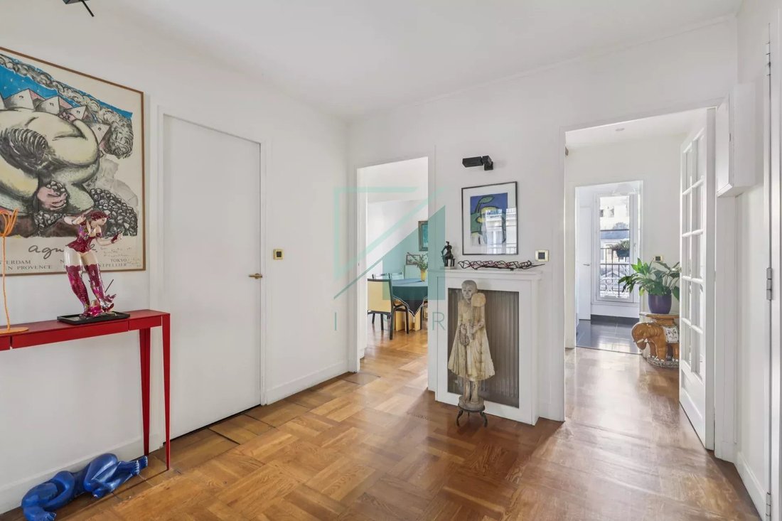 House in Sainte Avoie, Paris 3e Arrondissement, Paris 4 - 16898035