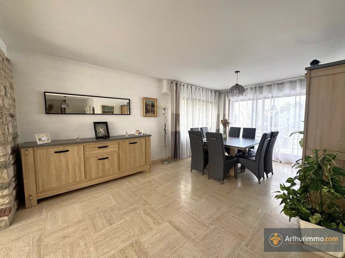 House in Les Pavillons-sous-Bois, Ile-de-France, France 4 - 16898318
