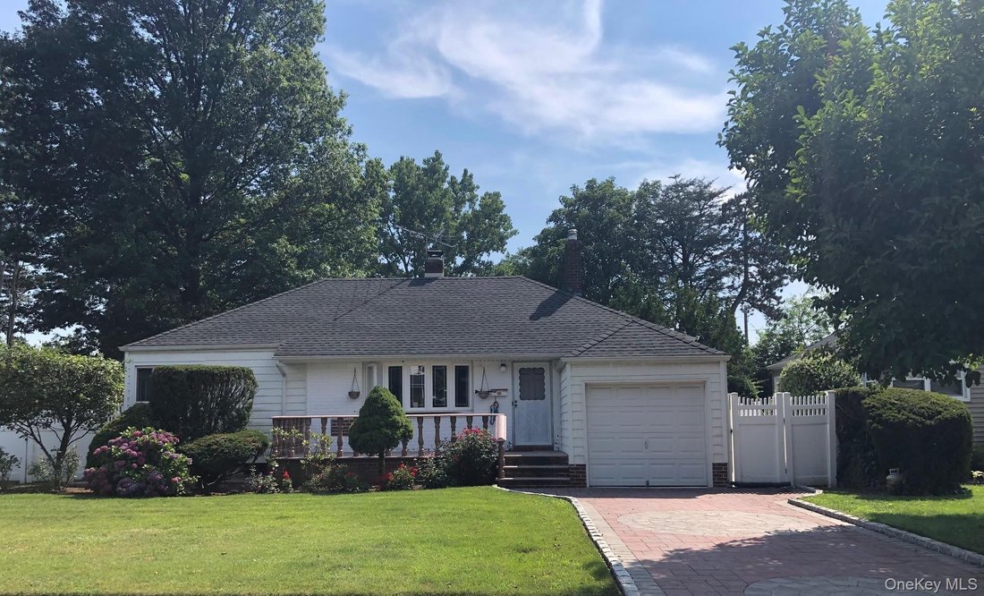 House in Great Neck, New York, United States 1 - 16901748