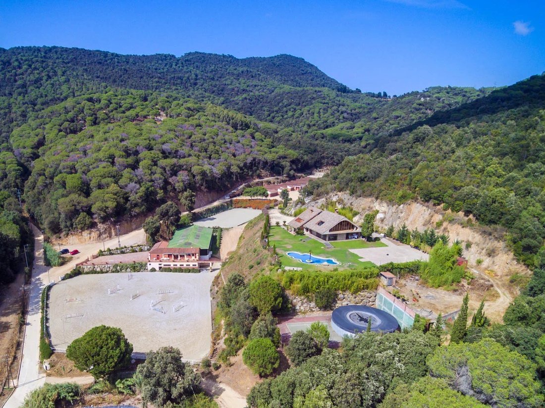 Estate in Sant Andreu de Llavaneres, Catalonia, Spain 3 - 16900269