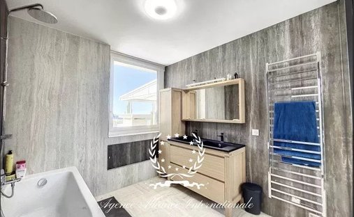 Cannes Californie Gated Estate Joint Agent