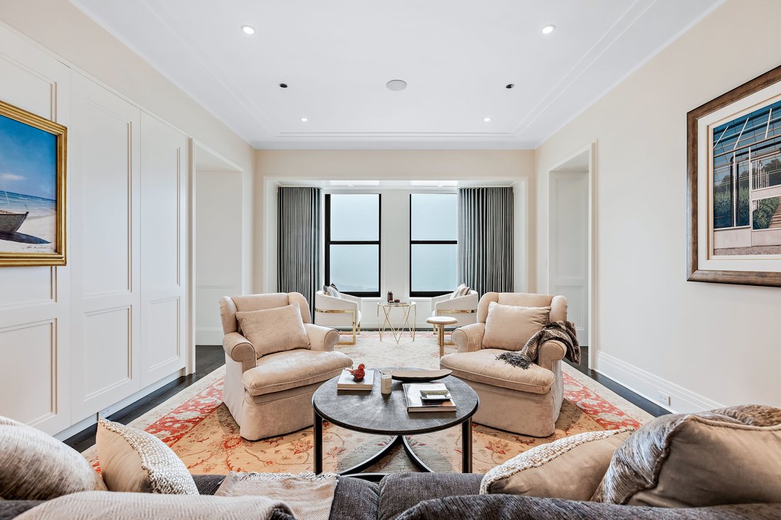House in Chicago, Illinois, United States 5 - 16898585
