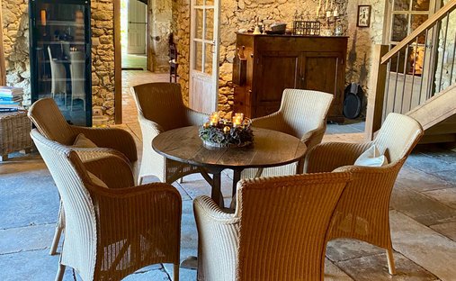 The Aristocratic Chateau Of Beechwood