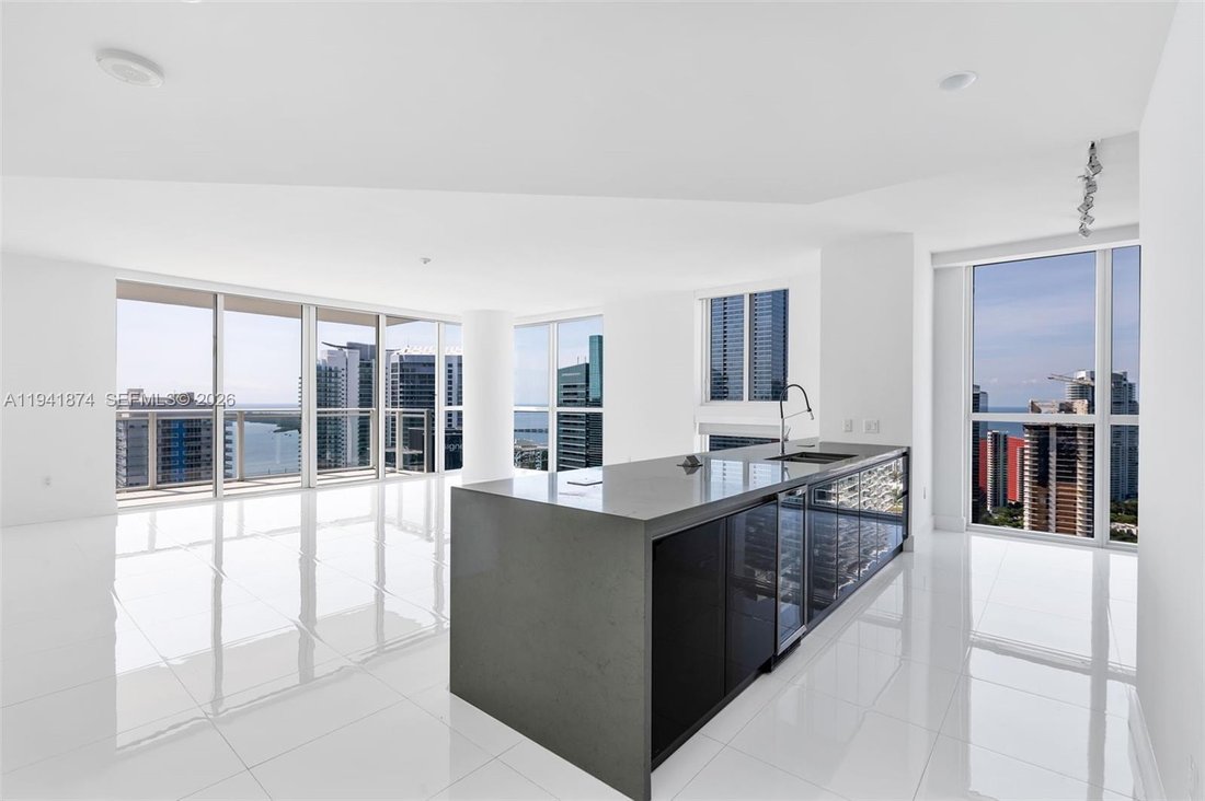 Condo in Miami, Florida, United States 3 - 16901334