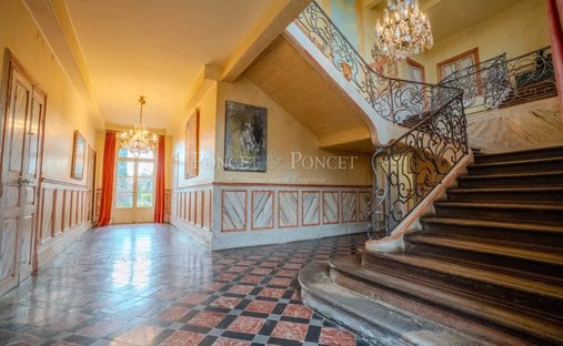 18th Century Château With Tuscan Inspiration - 5