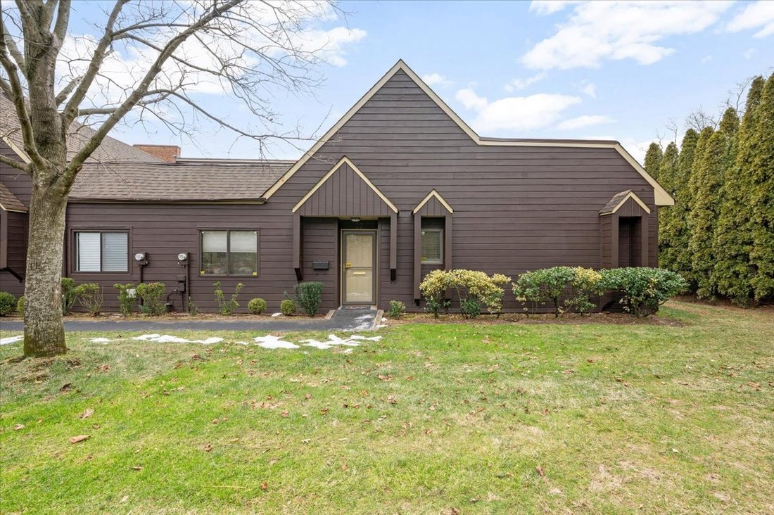House in Massapequa Park, New York, United States 2 - 16898144