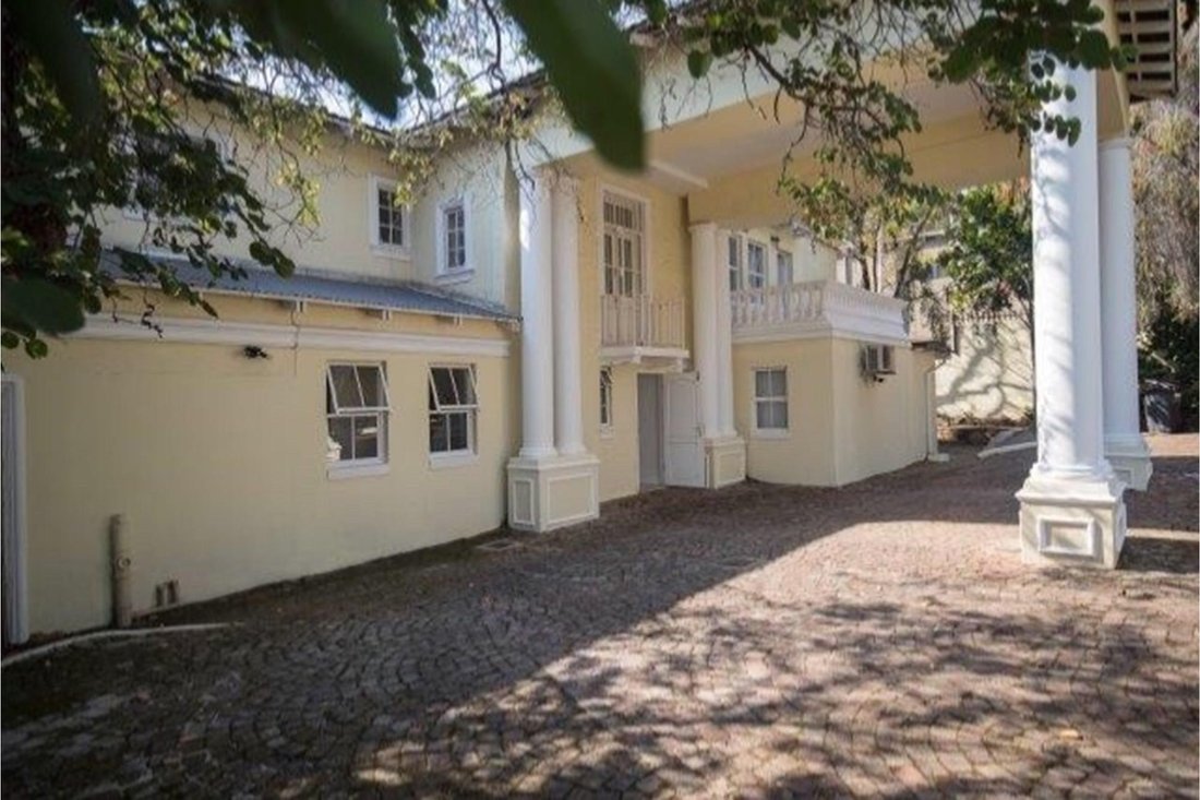 House in Waterkloof, Gauteng, South Africa 1 - 16900657