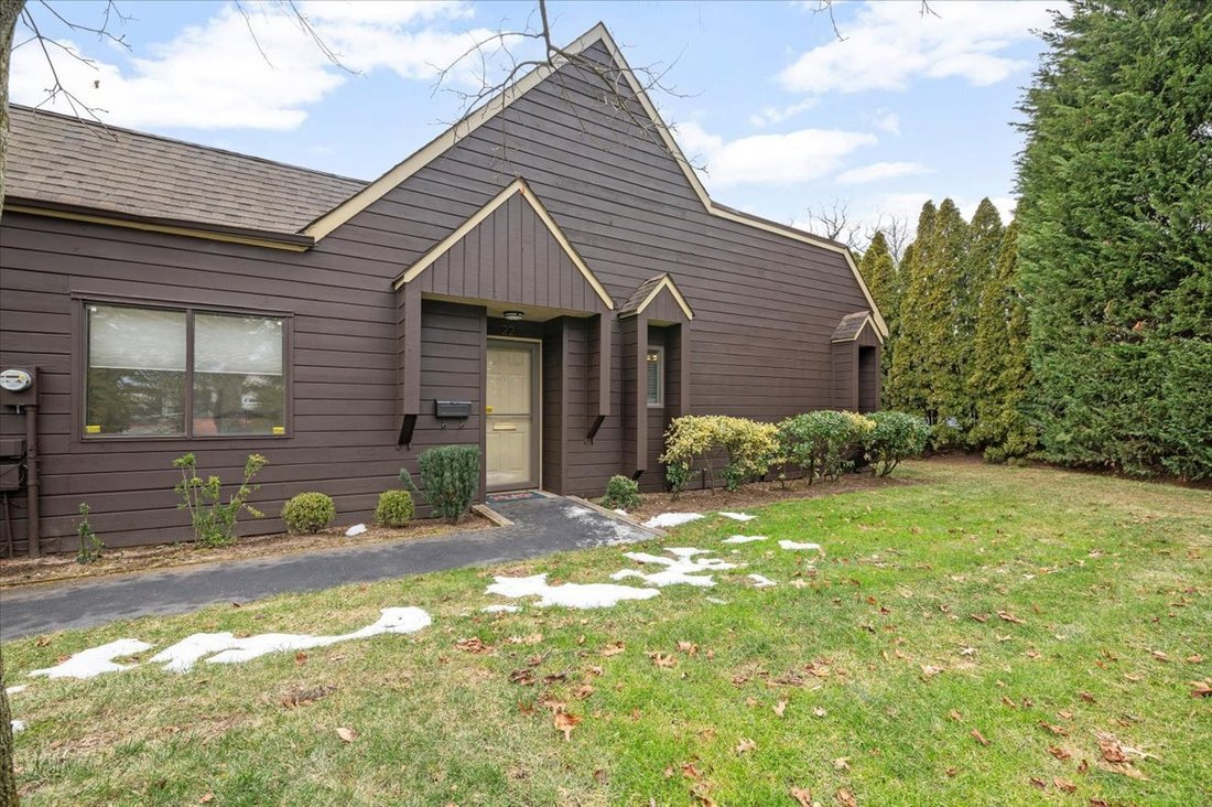 House in Massapequa Park, New York, United States 1 - 16898144