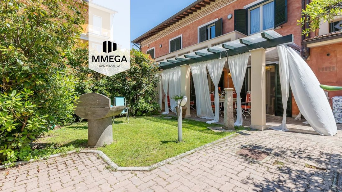 Villa in Tonfano, Pietrasanta, Italy 1 - 16220529