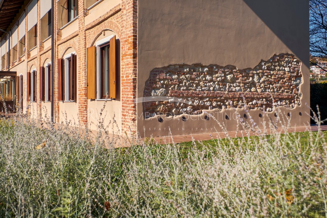 Villa in Montiglio, Piedmont, Italy 3 - 16902605