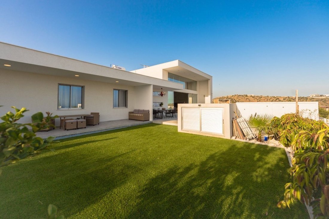 House in Agios Athanasios, Limassol, Cyprus 1 - 16904309