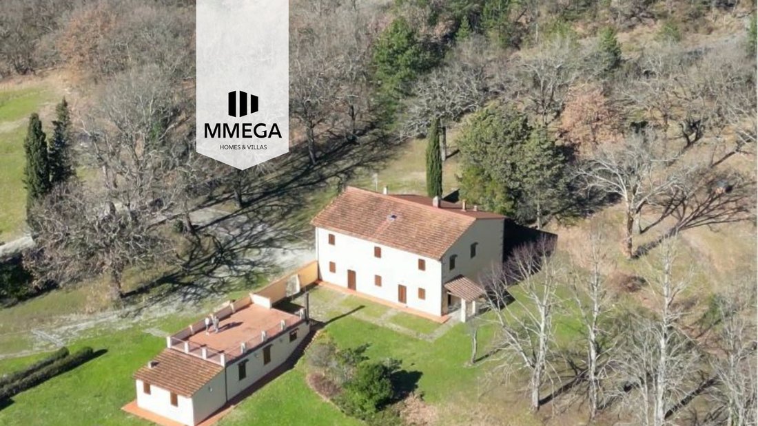 Villa in Scarperia e San Piero, Tuscany, Italy 1 - 16859126