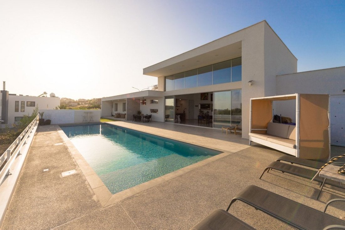House in Agios Athanasios, Limassol, Cyprus 2 - 16904309