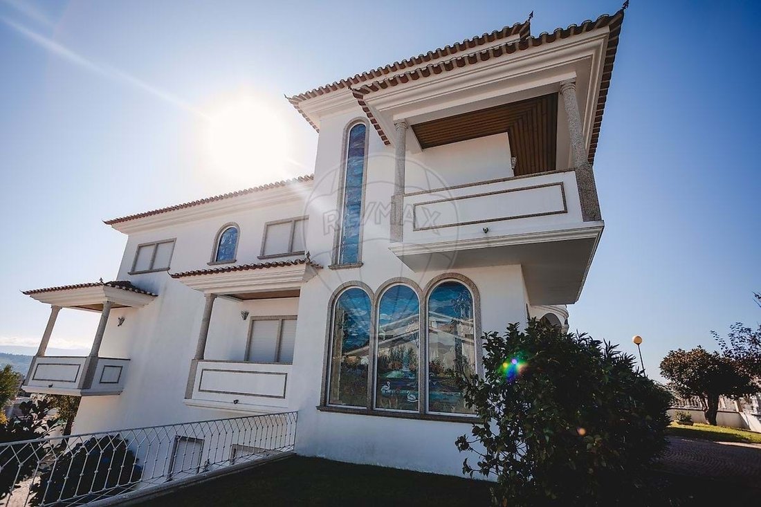 Villa in Fragosela, Viseu District, Portugal 2 - 16904305