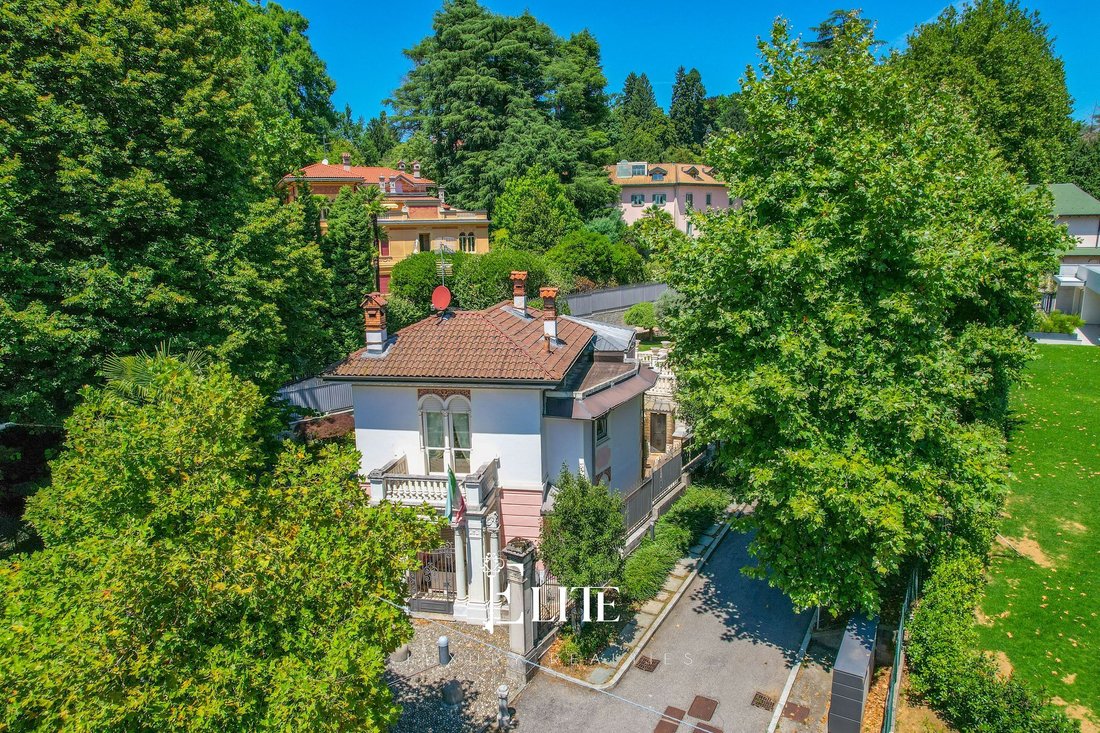 Villa in Masnago - Brunella, Varese, Lombardy 2 - 16904463