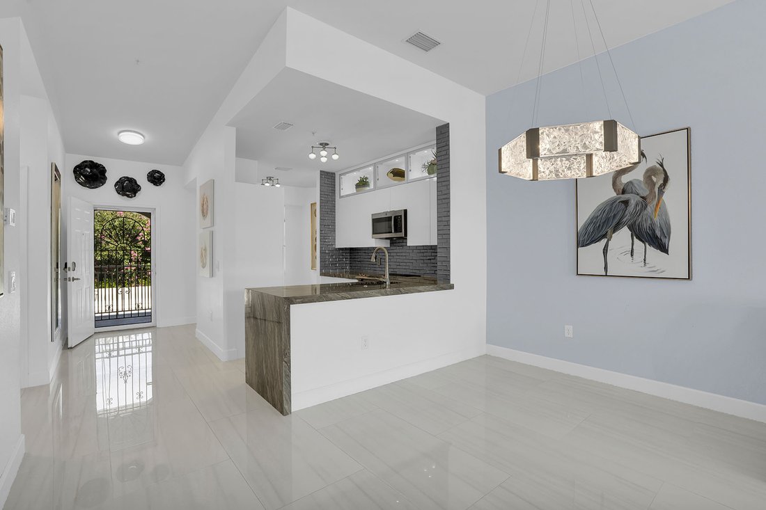 Condo in Naples, Florida, United States 5 - 16904452