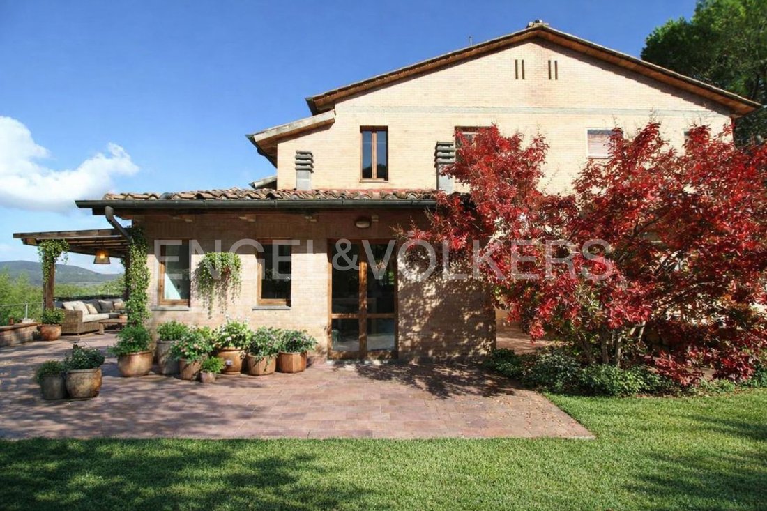 Villa in Porta Tufi - Porta Romana, Siena, Tuscany 2 - 16904421