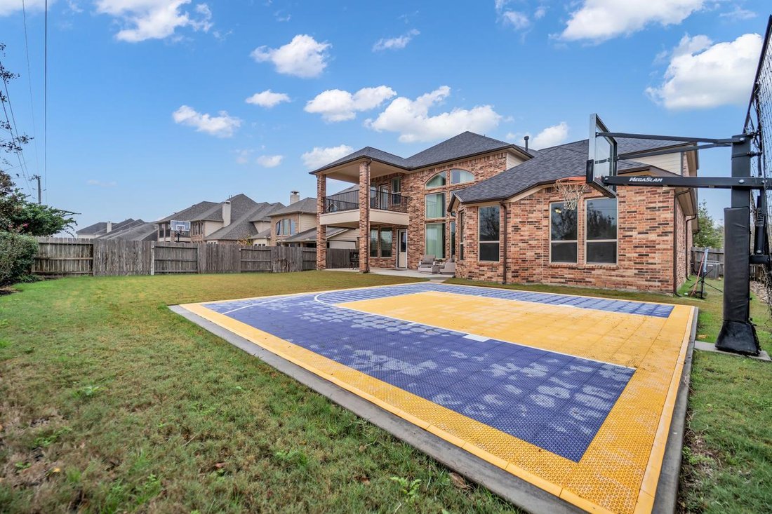 House in Sugar Land, Texas, United States 2 - 16909025