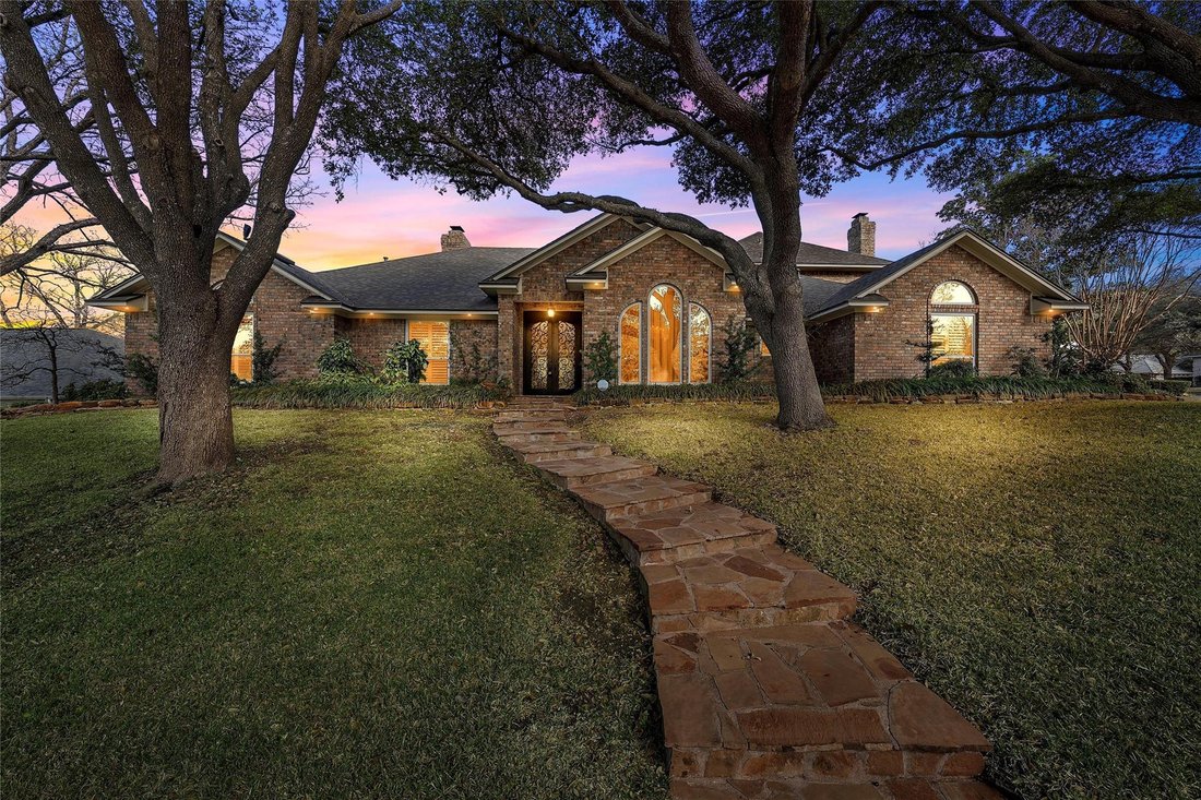 House in Waco, Texas, United States 1 - 16907010