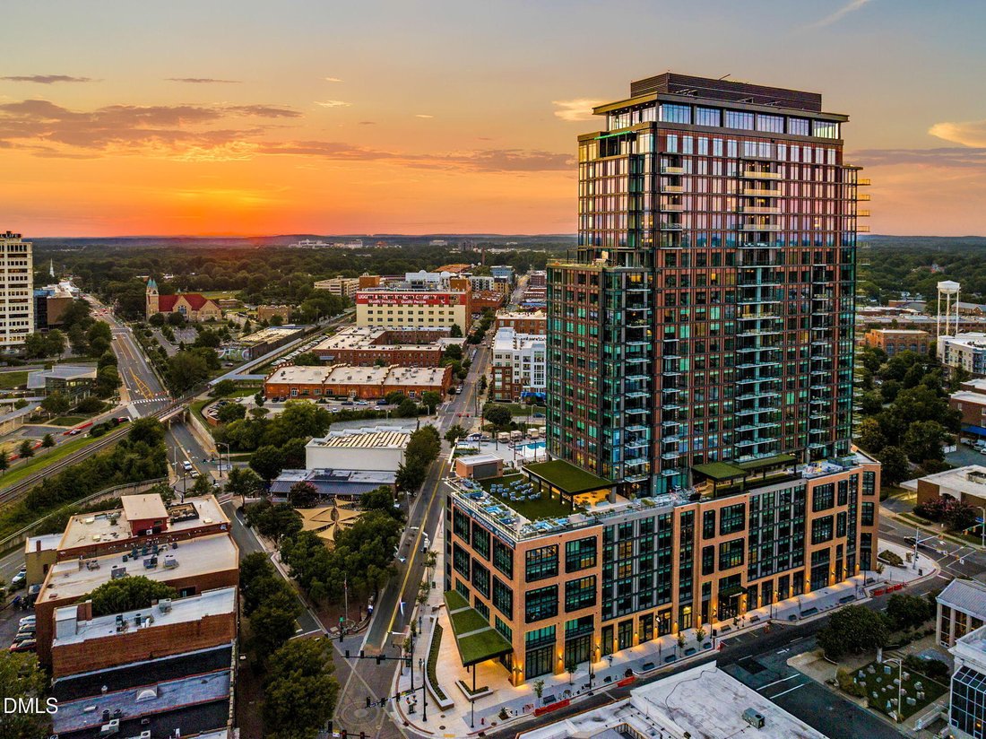 Condo in Durham, North Carolina, United States 1 - 16895402