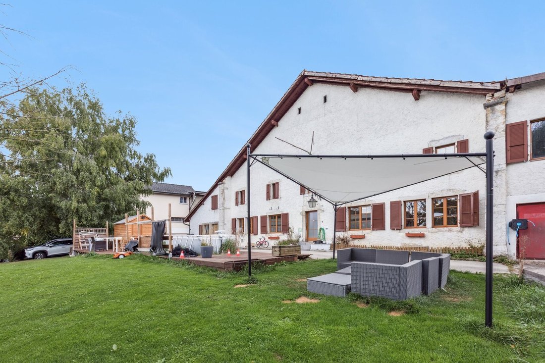 Renovated Farmhouse, Building Plot On The Edge Of The Fields!