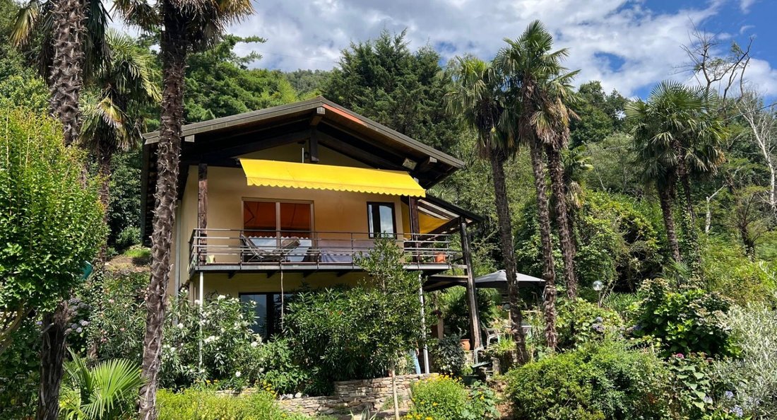 House in Tronzano Lago Maggiore, Lombardy, Italy 1 - 16911130