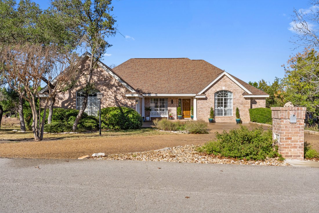House in The Hills, Texas, United States 2 - 16914284