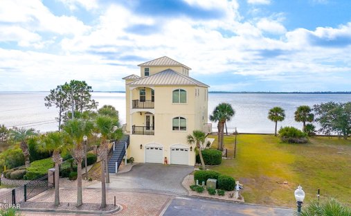 House in Panama City, Florida, United States 1