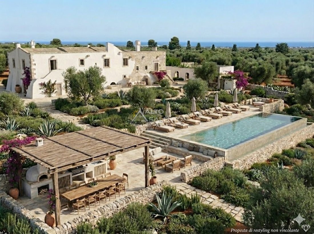 Estate in Ludovico Street - Corso Umberto I - Vittorio Emanuele Street, Ostuni, Apulia 2 - 16625159