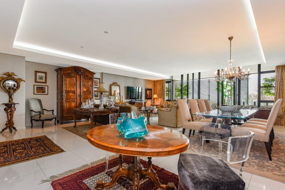 Apartment in Houghton Estate, Gauteng, South Africa 3 - 16907165